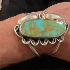 Old Pawn Turquoise sterling silver feather scrolling cuff bracelet